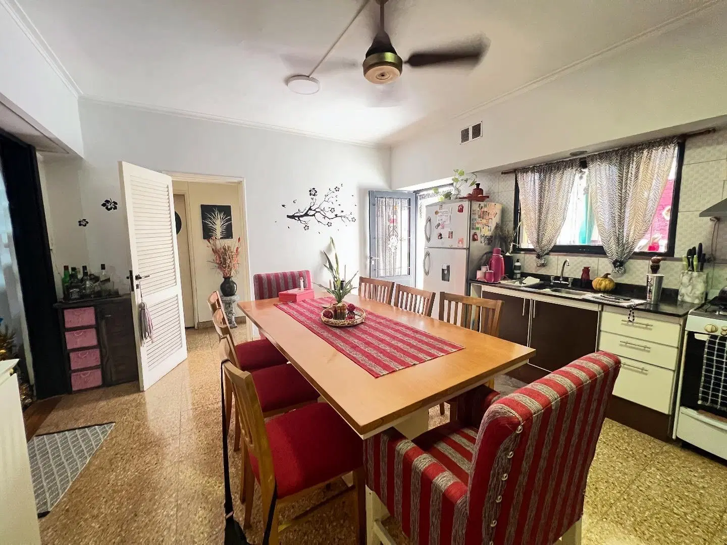Casa en Barrio Echesortu 5