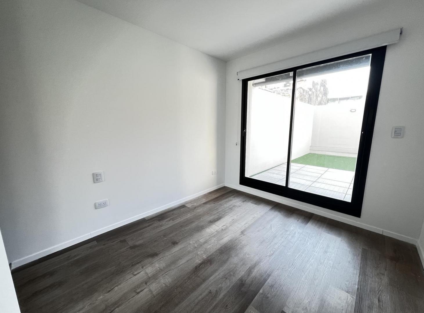Foto de Departamento Un dormitorio con patio, imagen 1