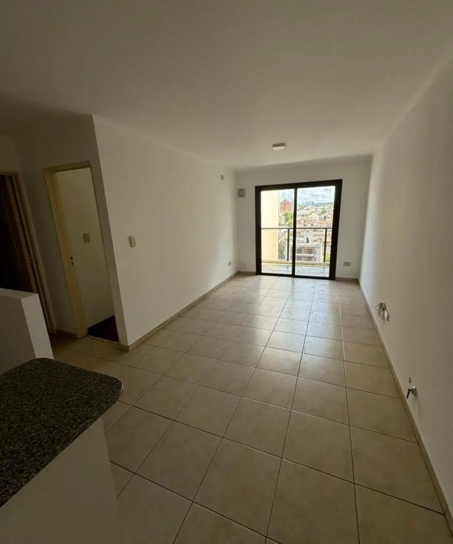 Nazareno I: Nueva Cordoba 1 Dormitorio- Balcon al frente 1