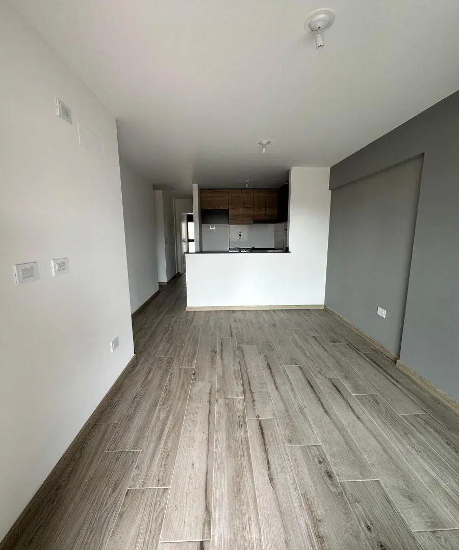 Rondeau 451: Depto con cochera- Edificio De Categoria 5