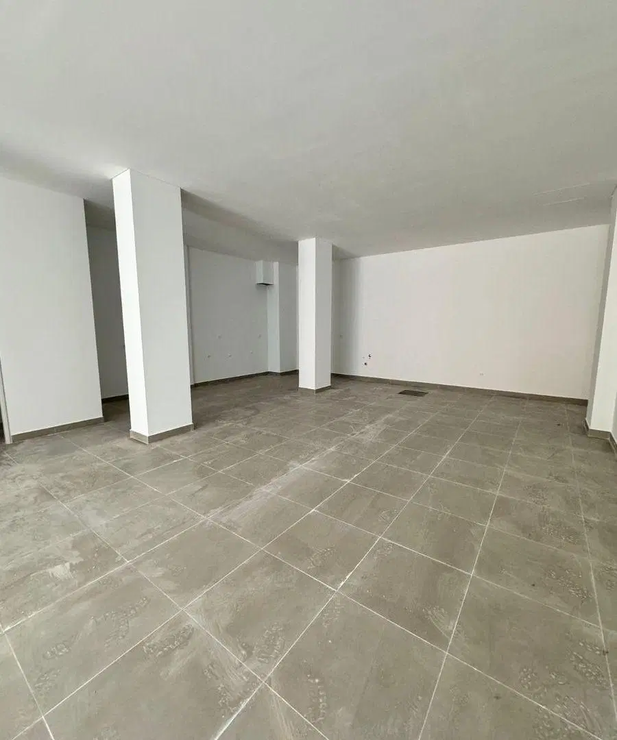 LOCAL COMERCIAL 126mt2 2