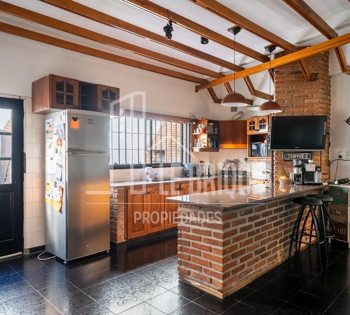 Chalet 6 Amb con Jardin 5