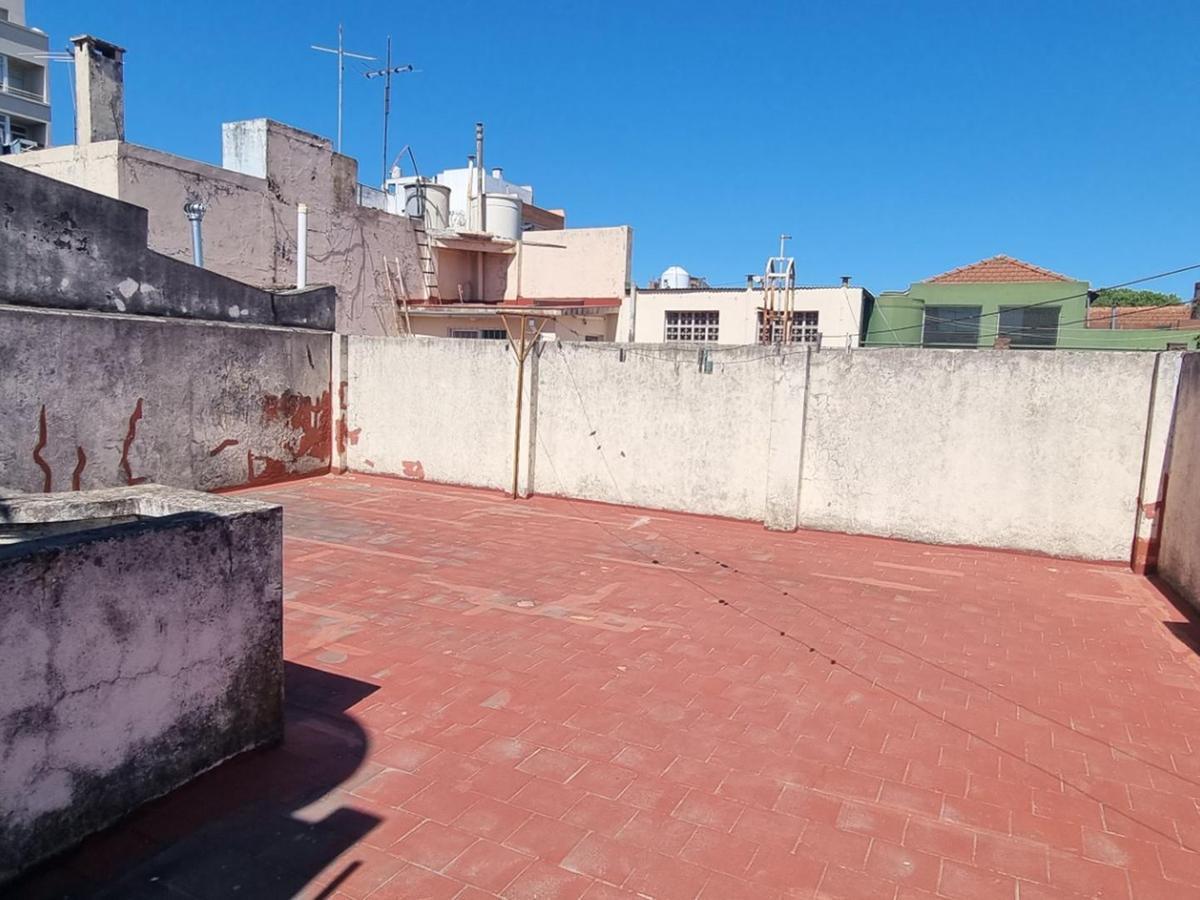 Casa Lote Propio 8.66x21.5 (Ideal 2 Familias) 1