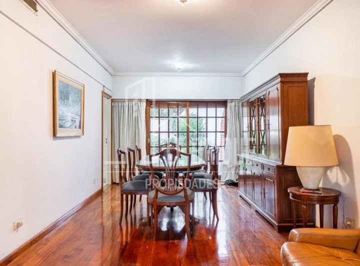 Espectacular Casa Lote propio 5 ambientes 2