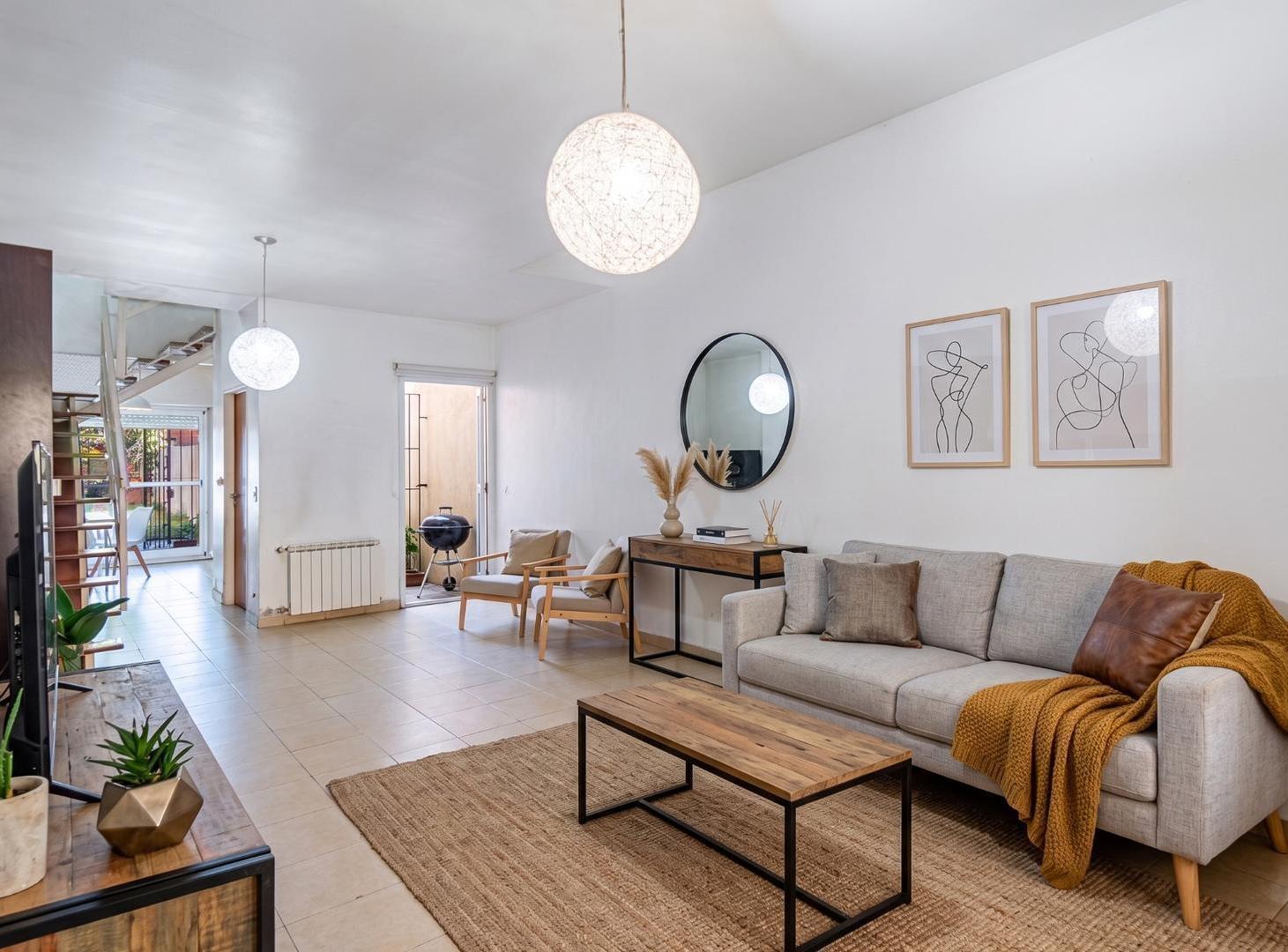 Duplex 4 amb + Jardin, Quincho y Garage