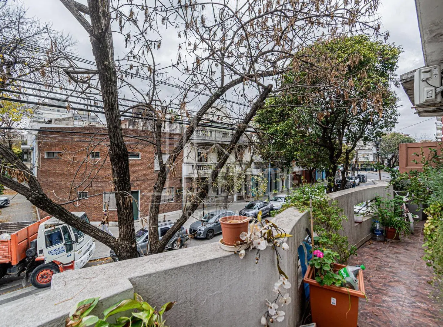 5 amb + Patio, Terraza y Quincho  - Le Brique Propiedades - 4