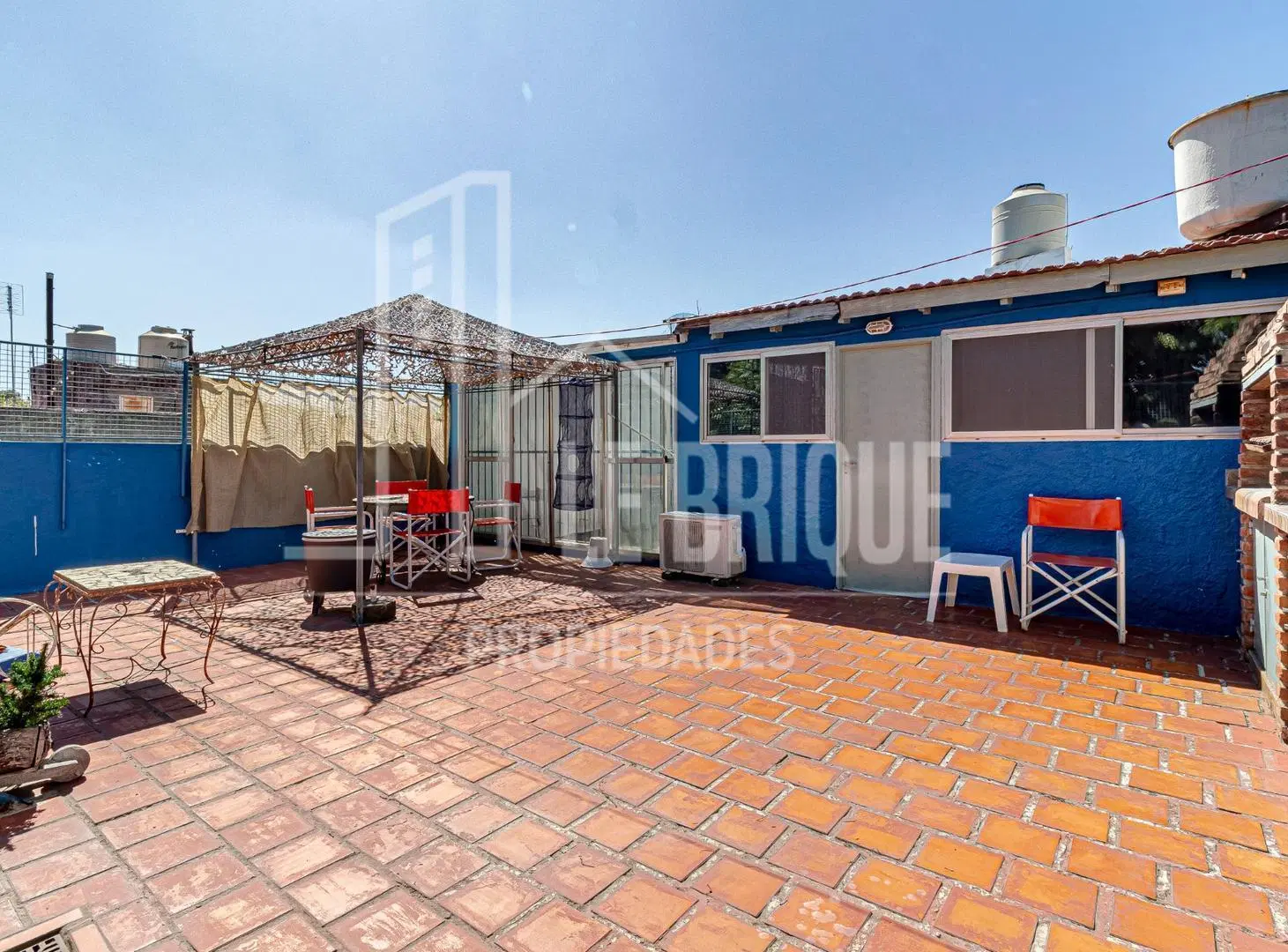 Casa en lote propio de 5 amb + Patio + Terraza + Garage 3