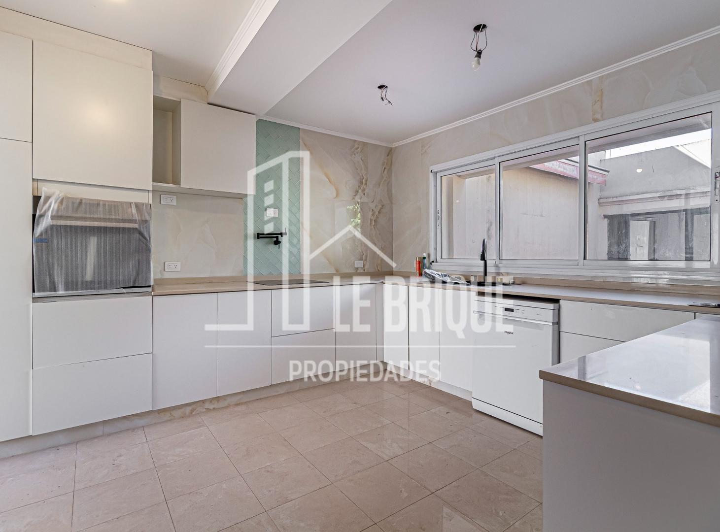 Foto de Casa en lote propio 5 ambientes - Le Brique Propiedades -, imagen 2