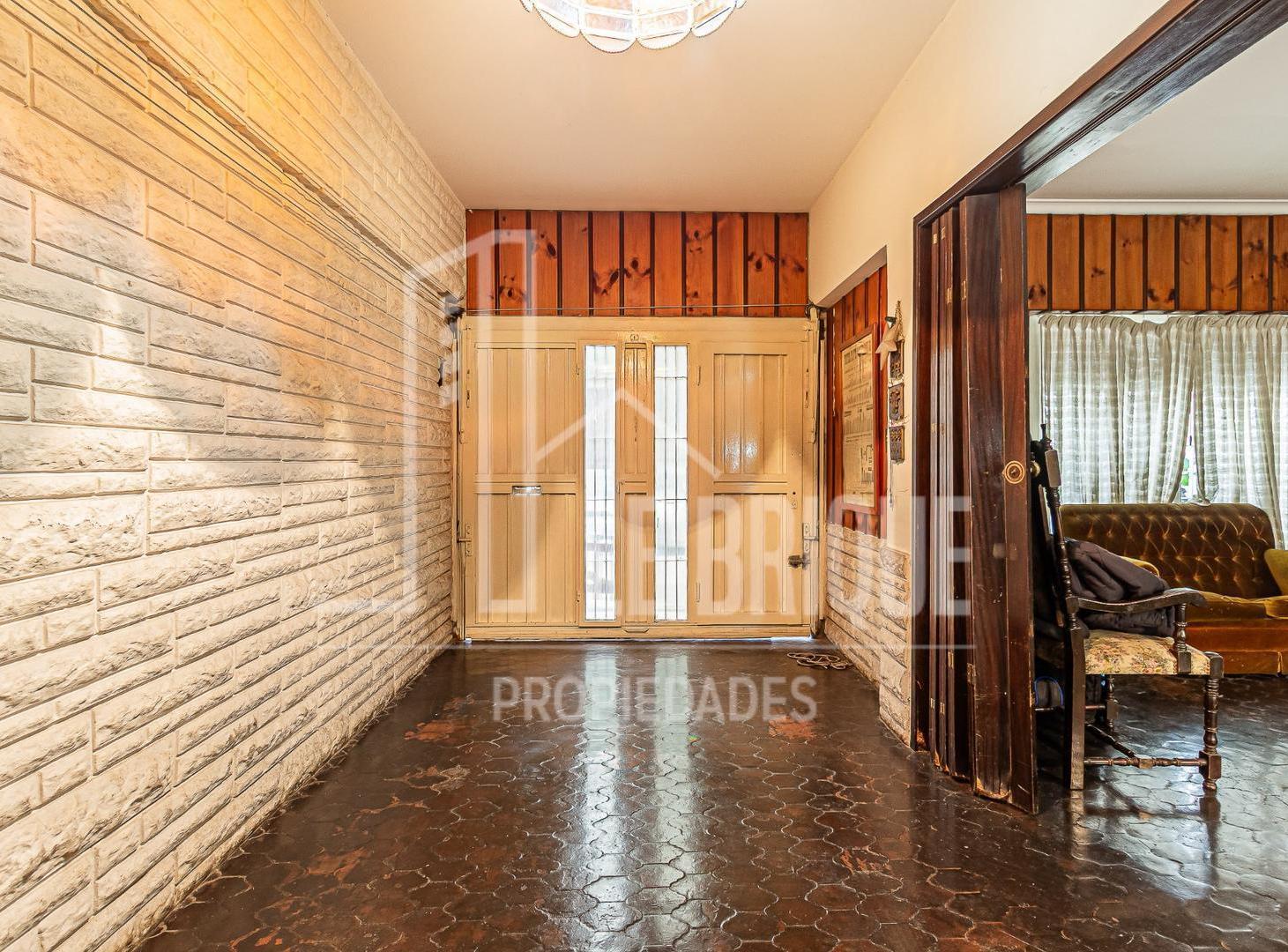 Foto de Excelente 4 amb con Patio, Terraza, Quincho y Garage, imagen 1