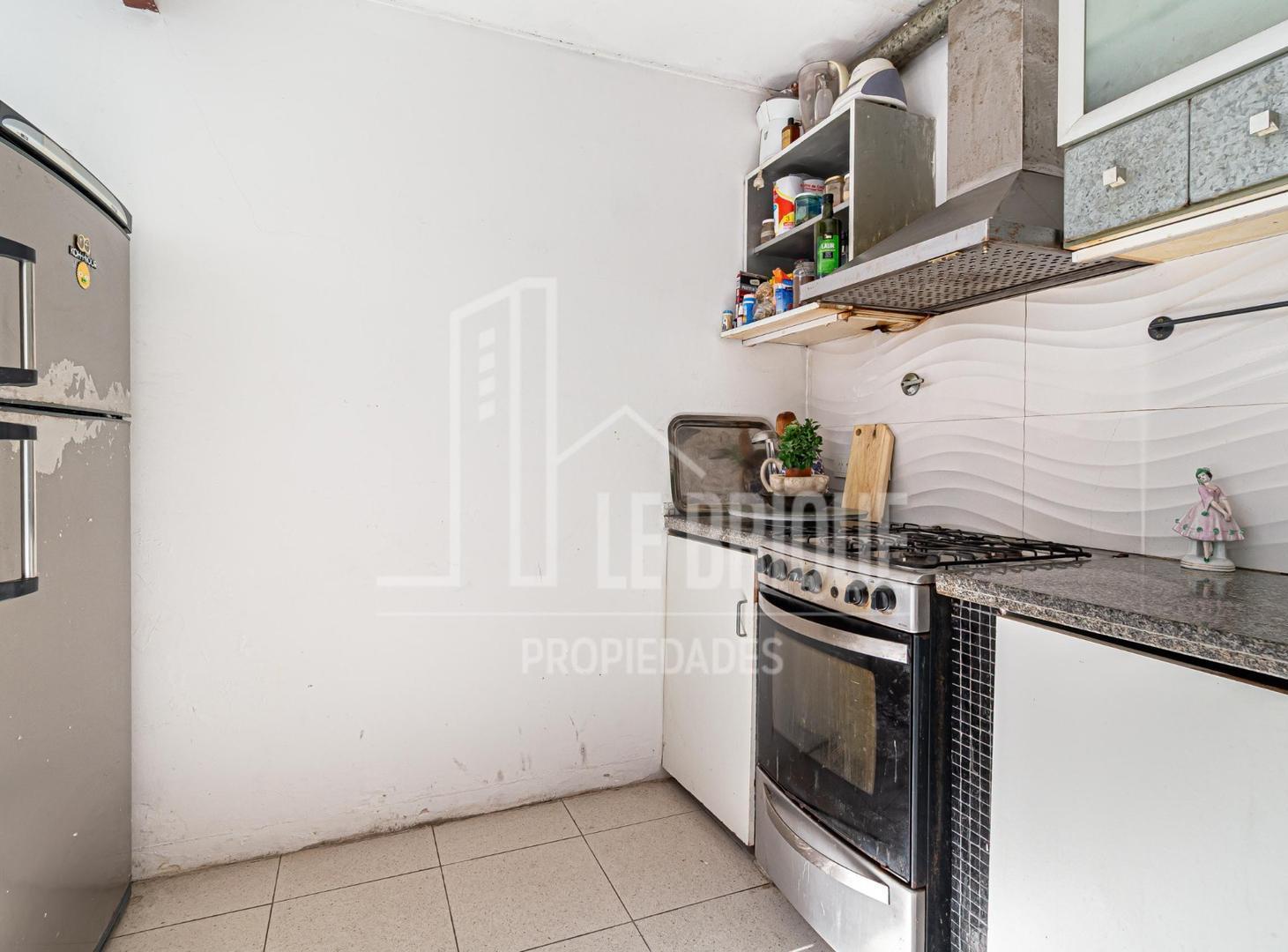 Foto de Excelente Casa lote propio 4 amb + Patio + terraza, imagen 4