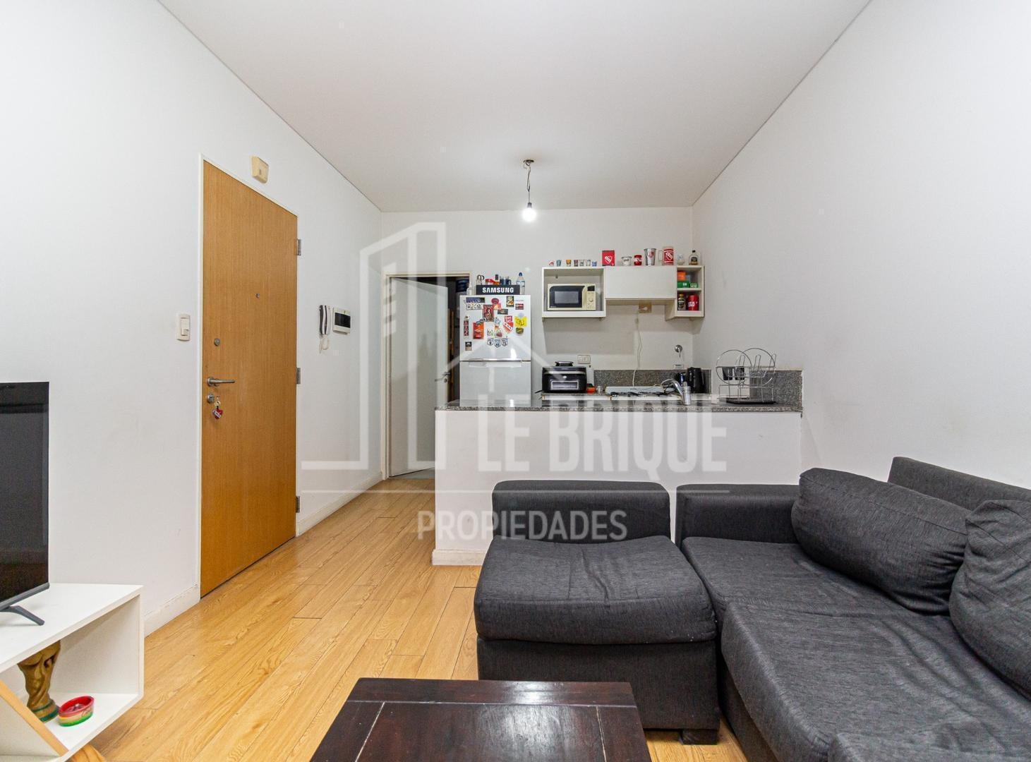 Foto de Excelente monoambiente con balcón. Apto Profesional, imagen 4