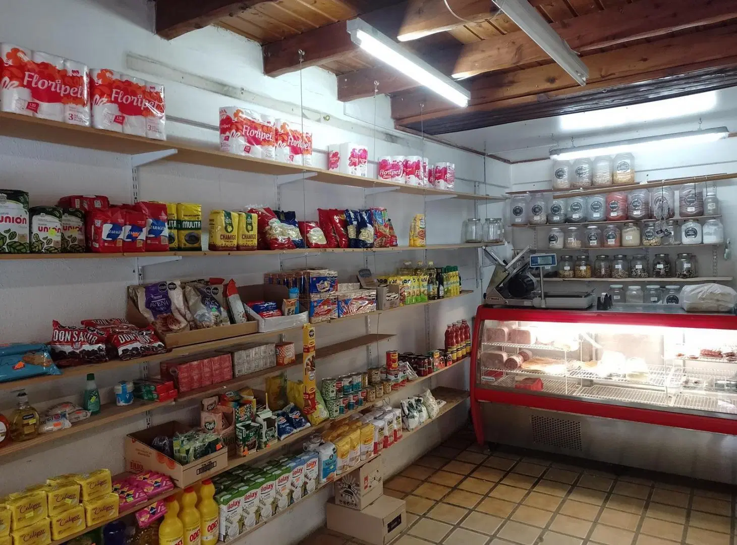 Local comercial en alquiler en Melipal 2