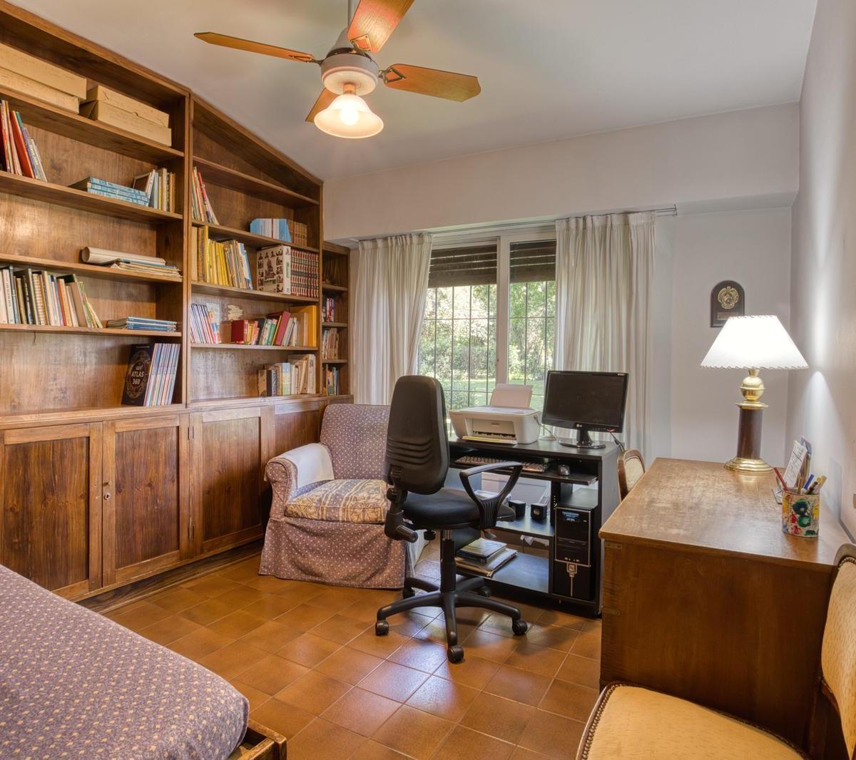 Casa Venta Fisherton 4 Dorm. Patio Parquizado Cochera 4