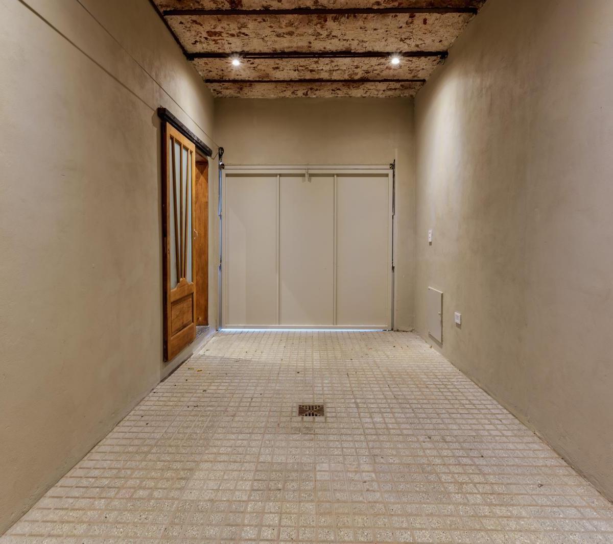Casa en Venta Barrio Abasto 4 Dorm. Patio Terraza Piscina Cochera 2