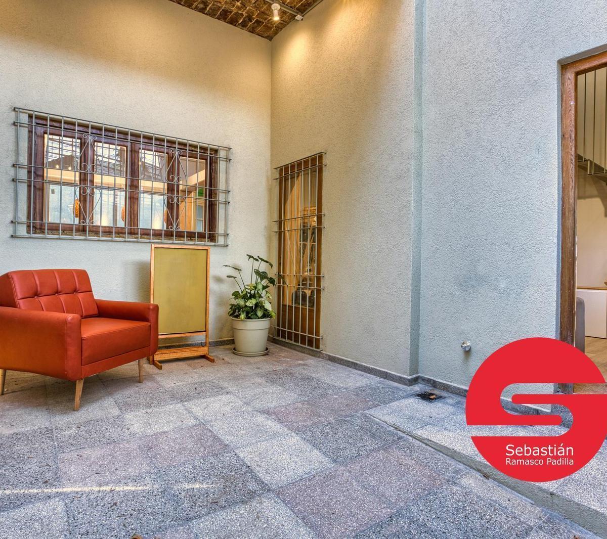 Casa Venta Echesortu 3 Dorm. Terraza Parrillero y Pileta Cochera Frente Al Club Plaza 4