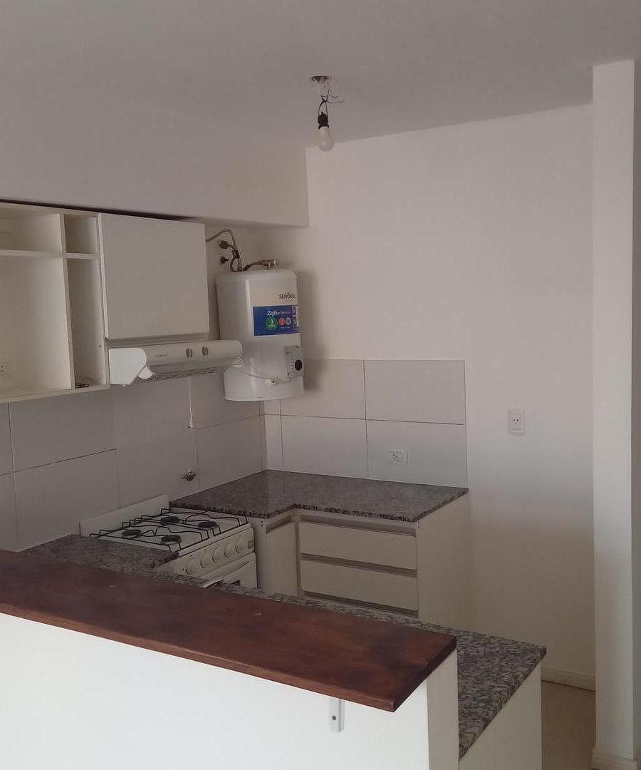 Foto de Departamento venta barrio republica de la sexta monoambiente luminoso, imagen 2