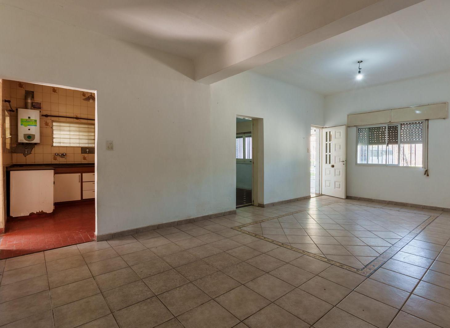 Casa venta barrio Fisherton 3 dormitorios patio planta baja amplio luminoso apto credito