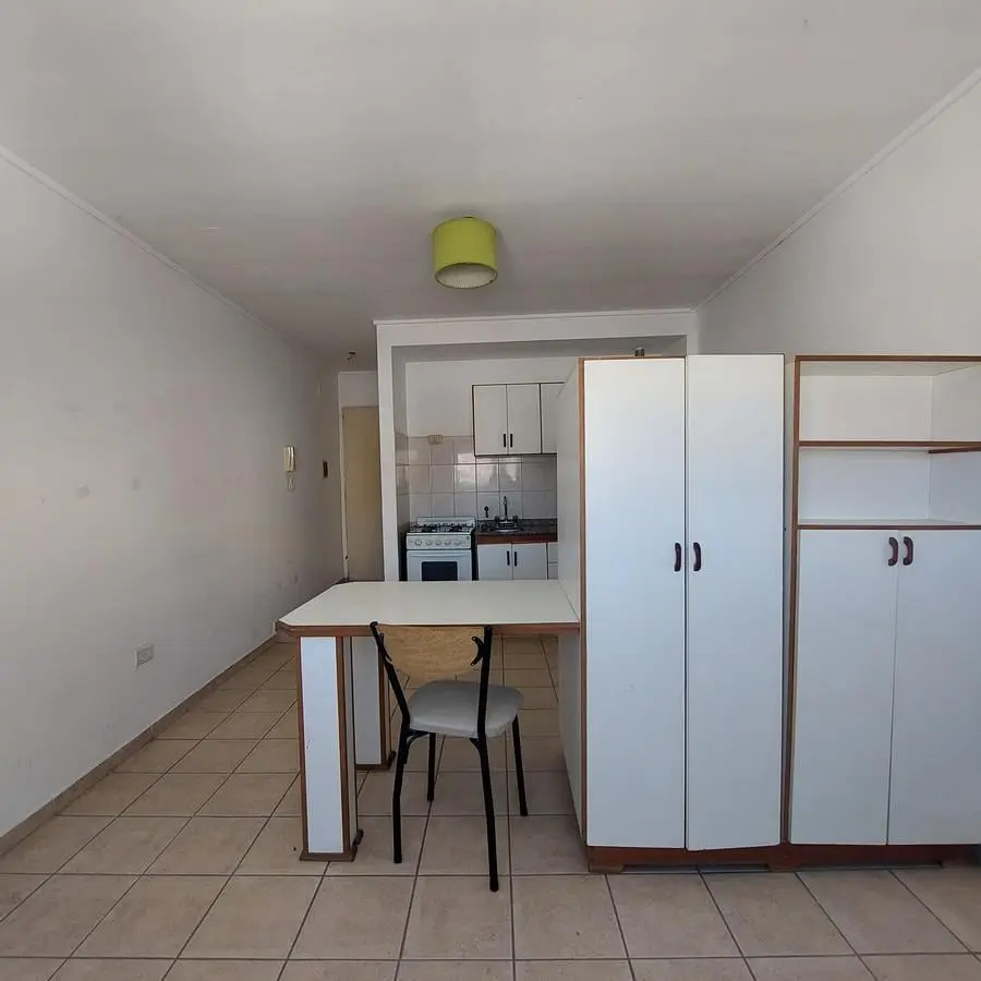 Monoambiente en alquiler ideal estudiantes luminoso oportunidad 3