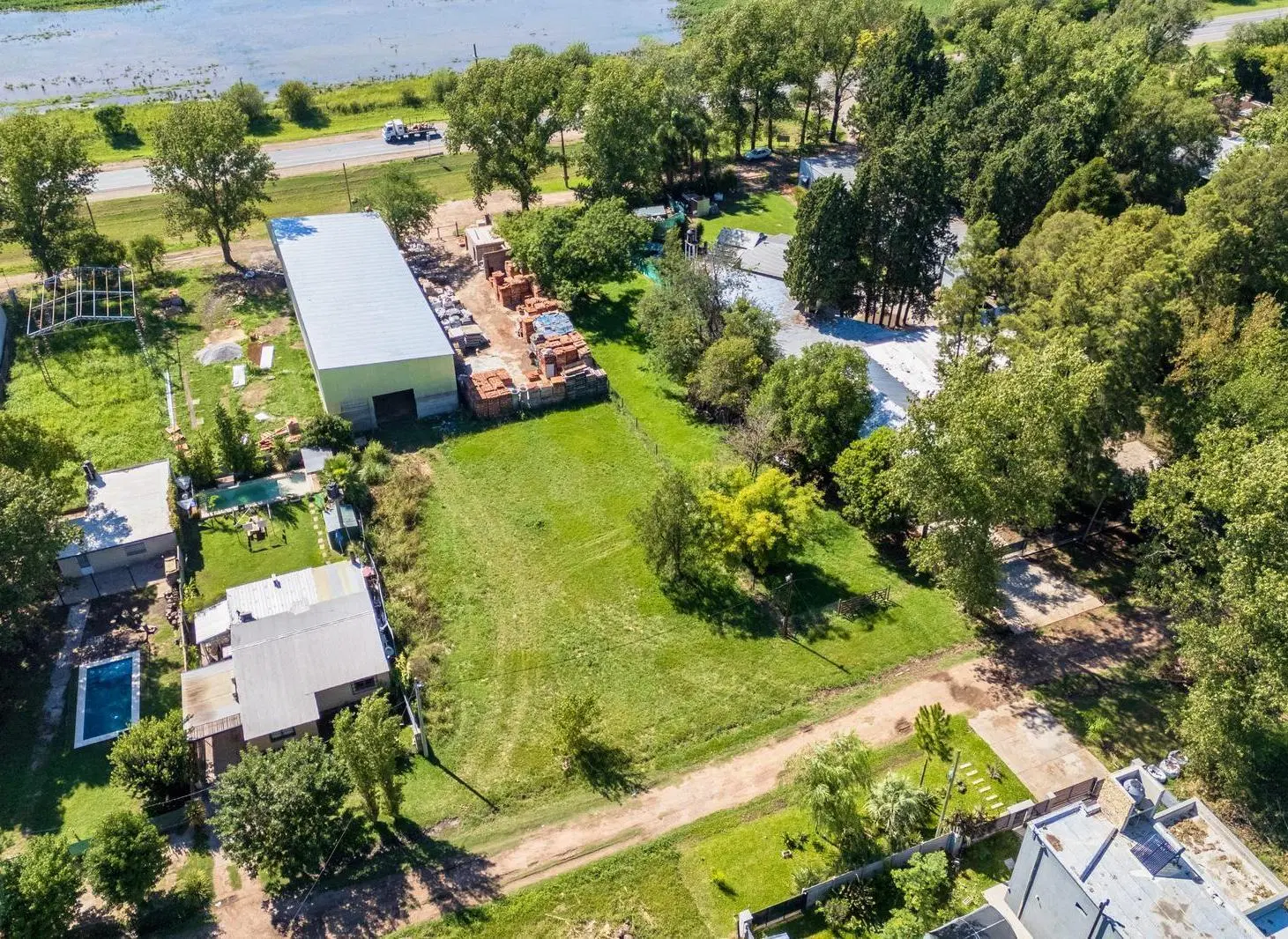 Terreno en venta barrio Alto Residencial Roldán 3