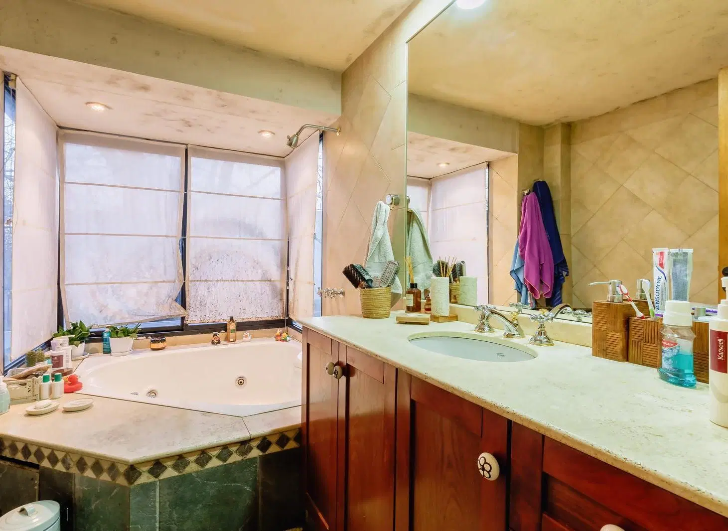 Casa en venta lbarrio privado duendes 2 dormitorios pileta parrilla luminoso 4