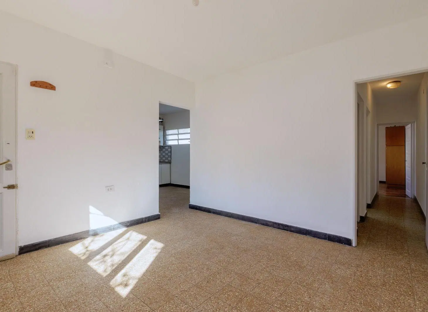 PH venta barrio centro planta alta 2 dormitorios terraza amplio luminoso oportunidad 2