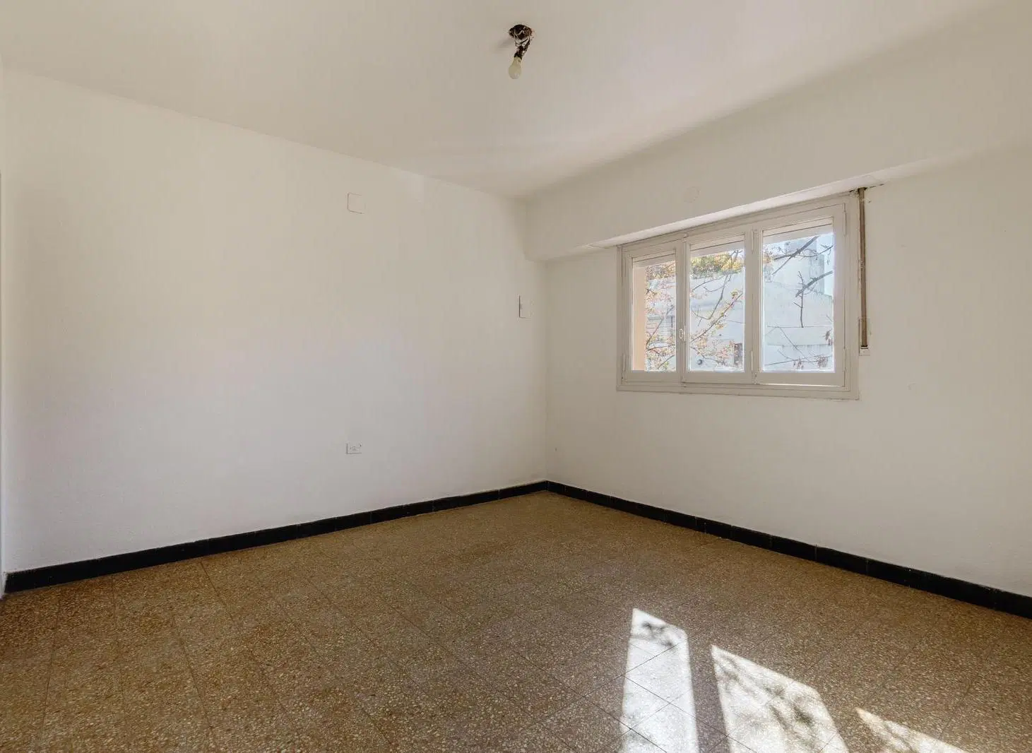 PH venta barrio centro planta alta 2 dormitorios terraza amplio luminoso oportunidad 4