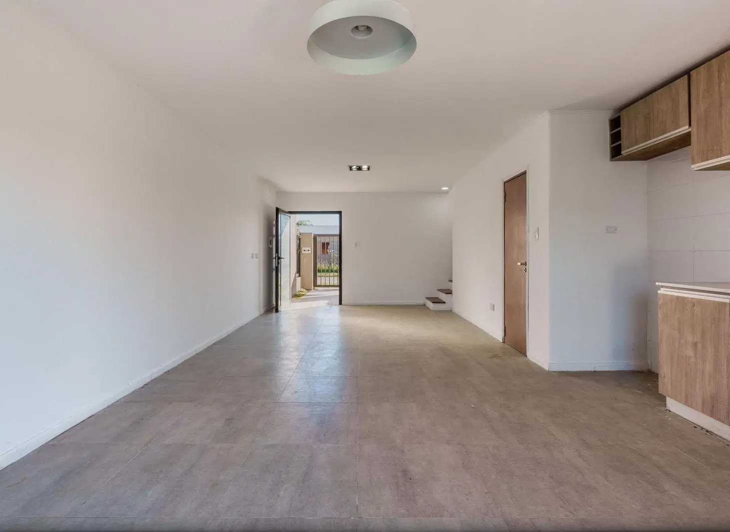 casa duplex en venta funes 2 dormitorios amplio luminoso parrillero piscina jardin oportunidad 5