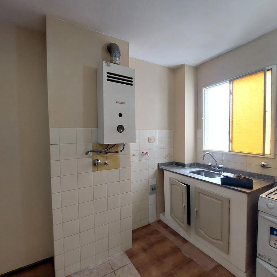 Foto de Departamento en alquiler, un dormitorio, barrio Martin, luminoso, cercano facultades., imagen 2