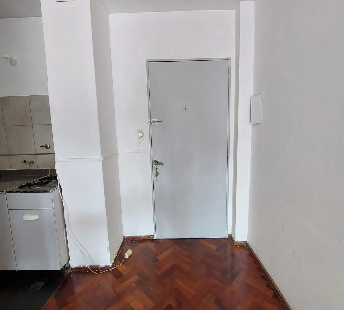 monoambiente en alquiler, ideal estudiantes, centro. 1