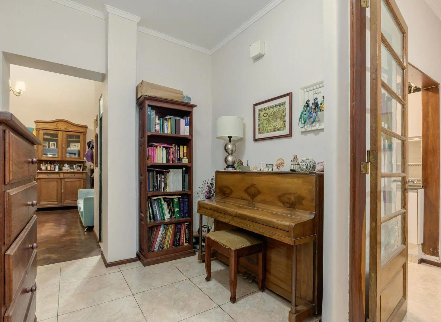 Casa en venta barrio barrio echesortu 3 dormiotrios cochera terraza lavadero patio 2 plantas 2