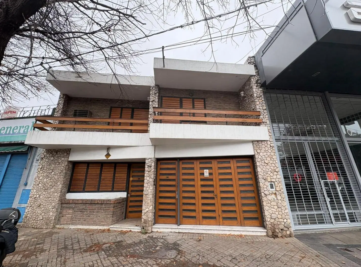 casa tres dormitorios garage terraza parrillero patio 3