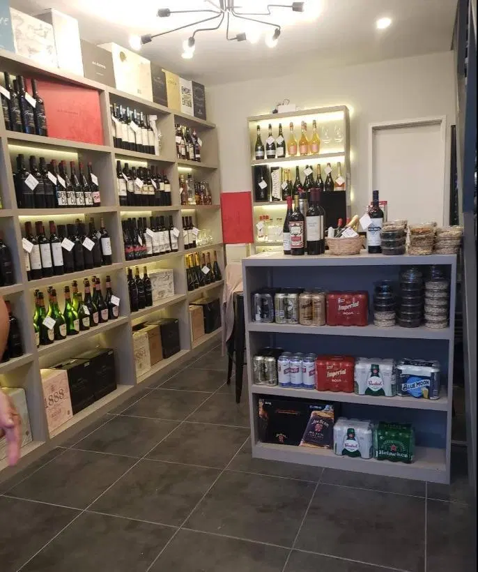 Local comercial en alquiler zona rio 3