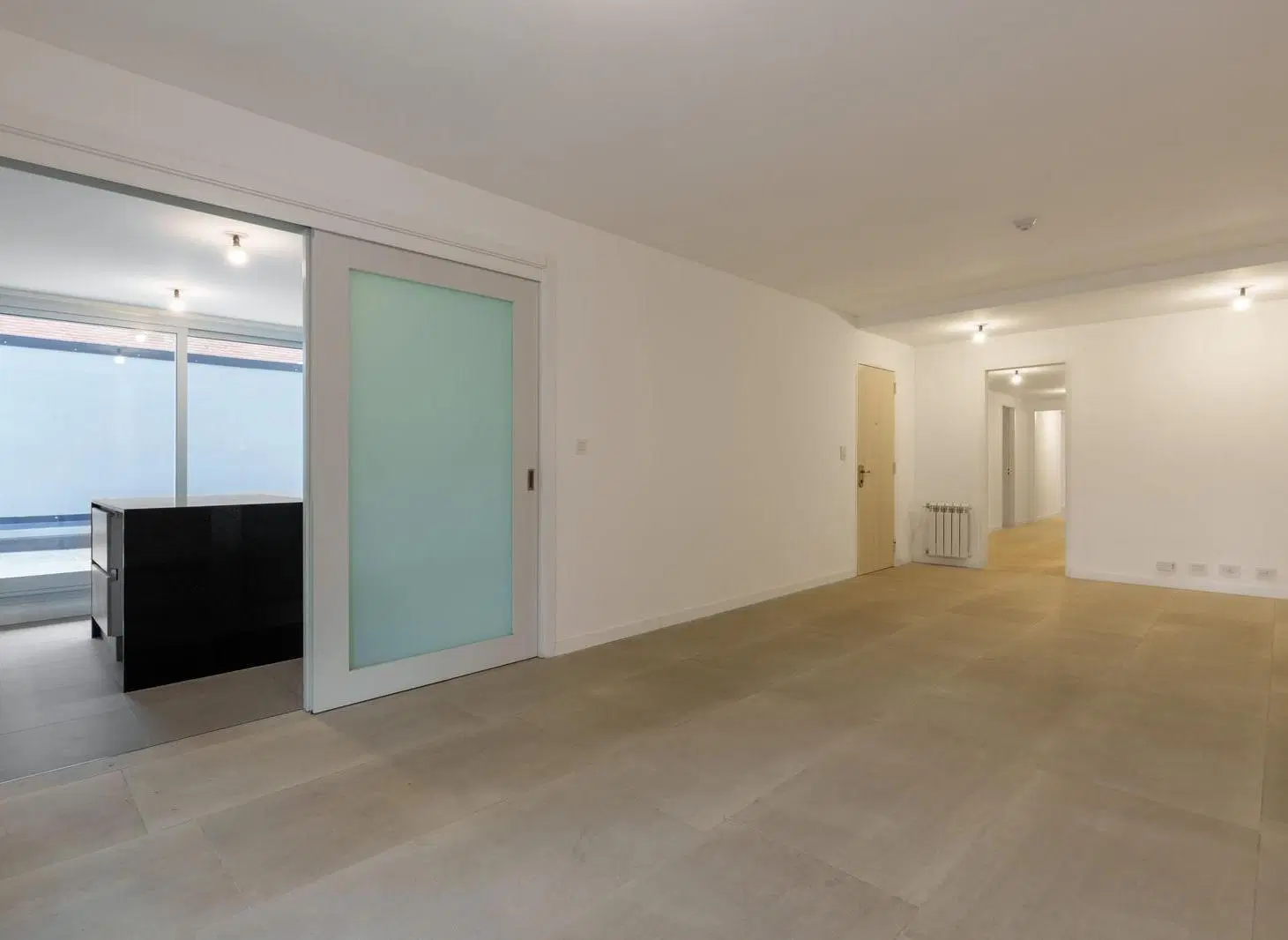 Departamento en venta barrio Martin rosario 3 dormitorios blacon exclusivo patio moderno luminoso 2