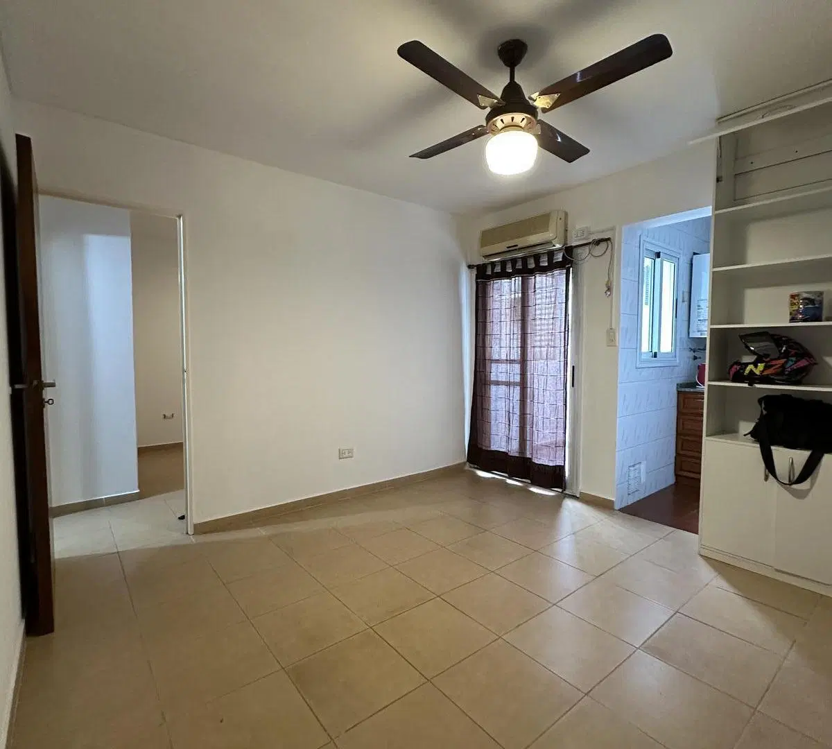 Departamento en alquiler de un dormitorio en barrio Martin con patio 4