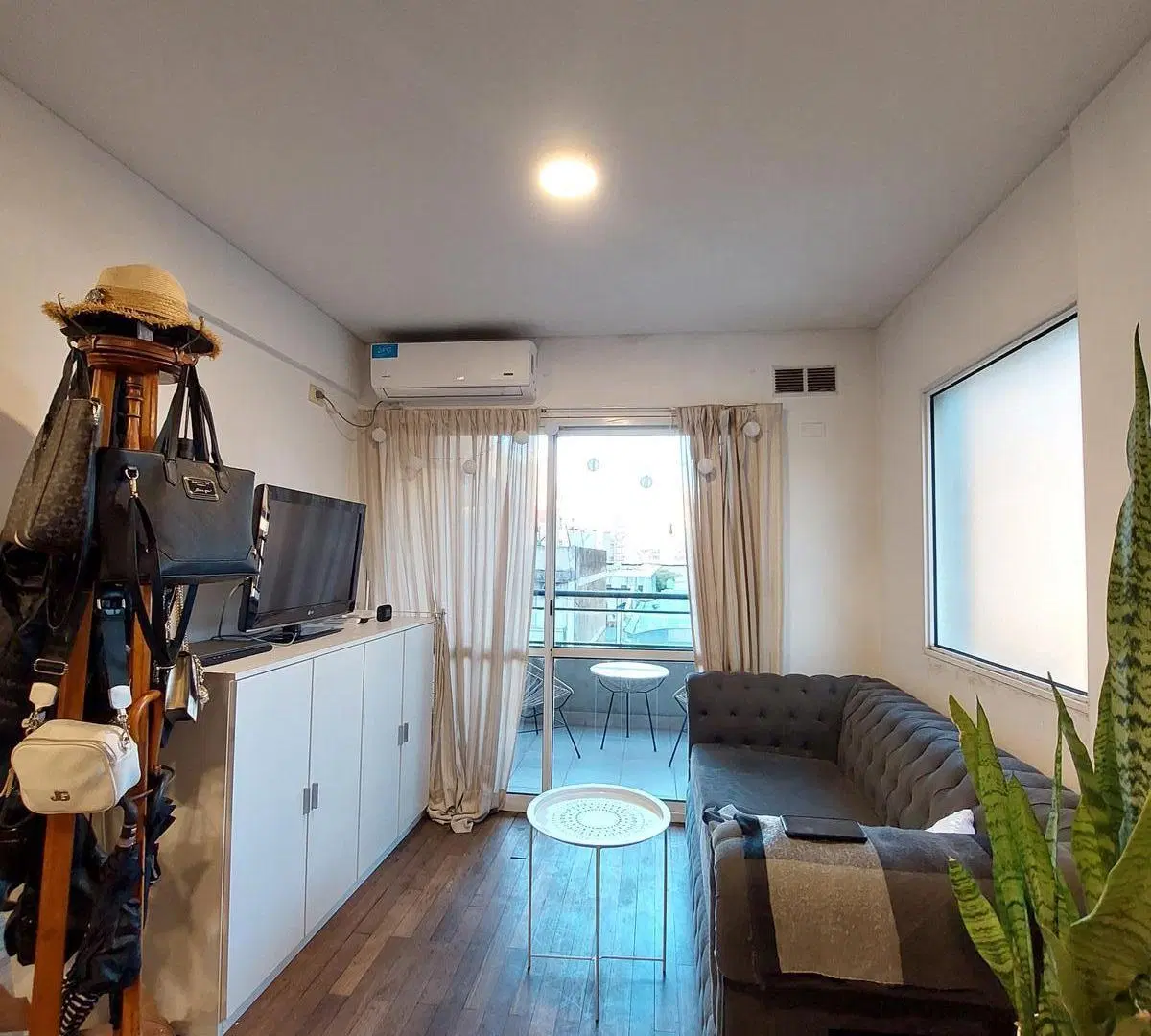 Departamento en alquiler, un dormitorio, moderno, amueblado. 5
