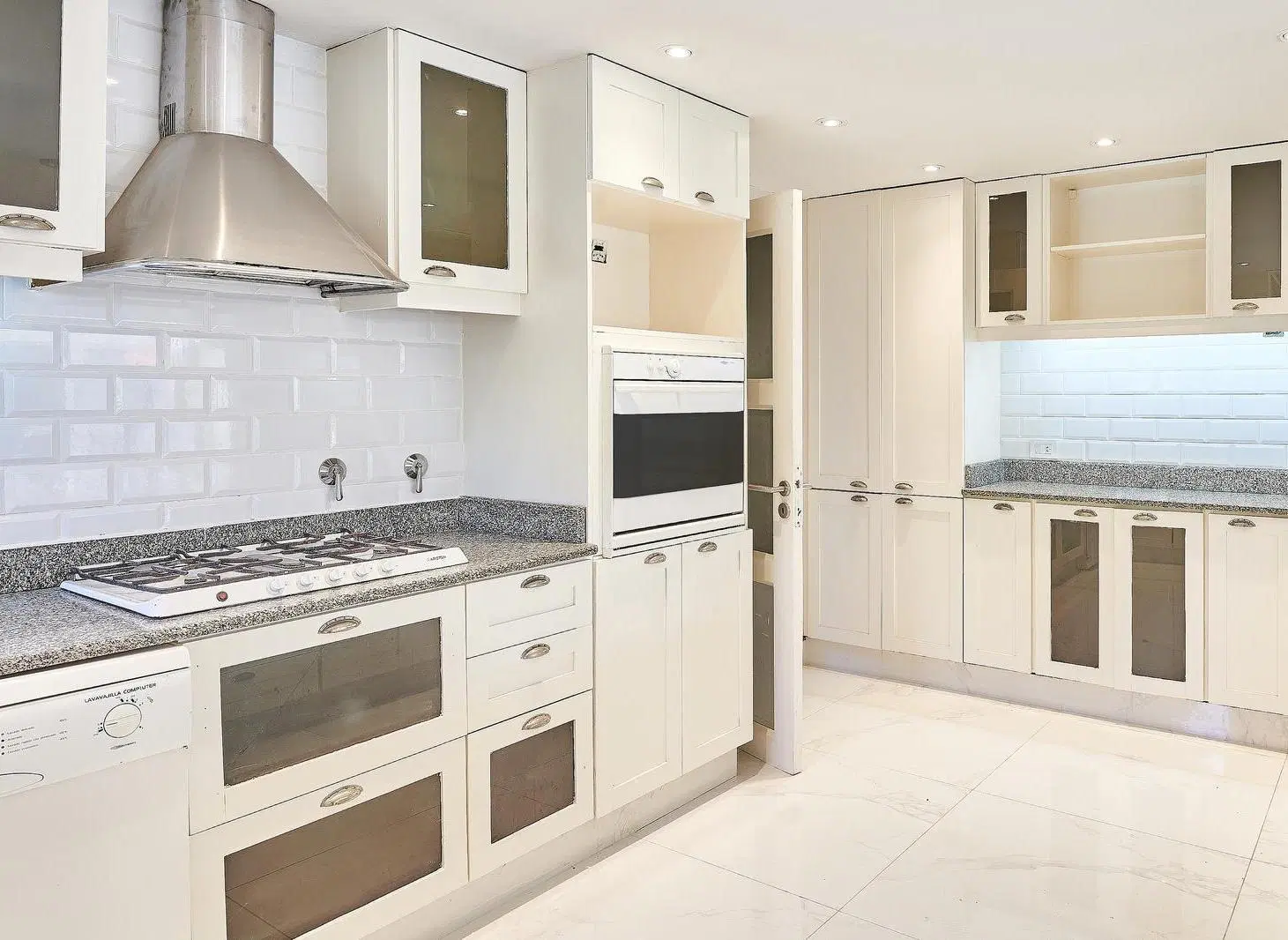 Casa Venta Fisherton 4 dormitorios pileta jardin 2 plantas 3
