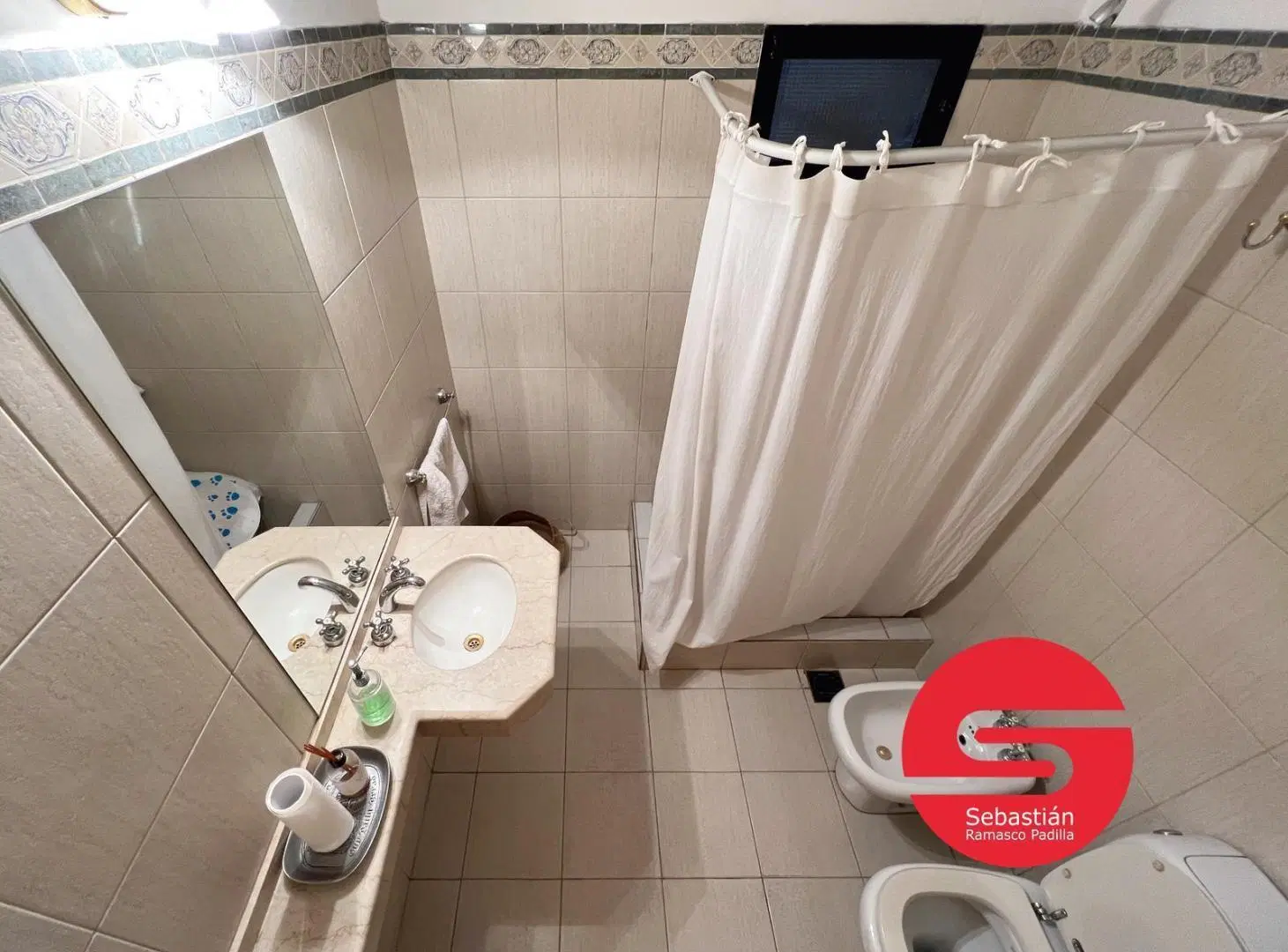 Casa en venta barrio fisherton 4 dormitorios piscina jardín parilla amplio luminoso oportunidad 8
