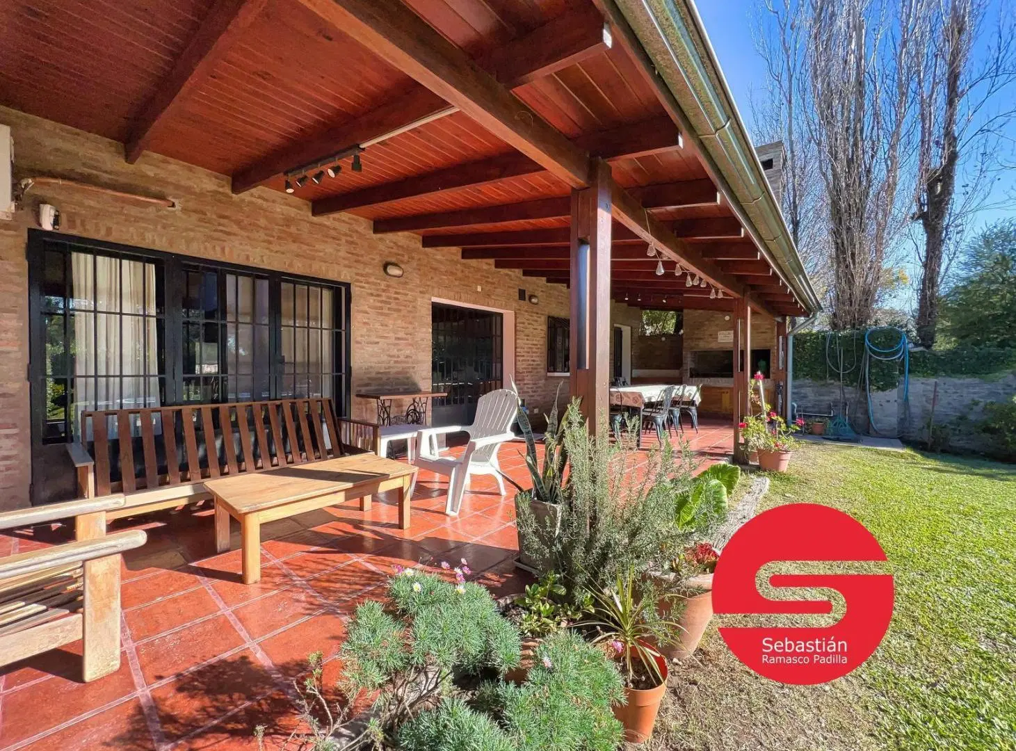 Casa en venta barrio fisherton 4 dormitorios piscina jardín parilla amplio luminoso oportunidad 3