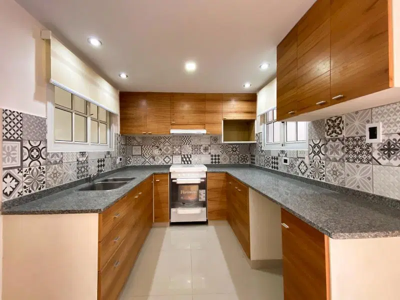 Departamento en venta barrio españa y hospitales planta alta terraza quincho patio amplio luminoso 3