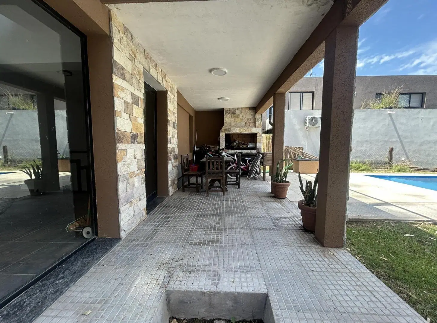 Casa en alquiler en barrio cerrado Brisanova a estrenar pileta 5