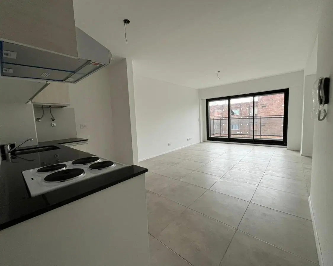 Monoambiente en Venta a estrenar, barrio Luis Agote, terraza y parrillero 4