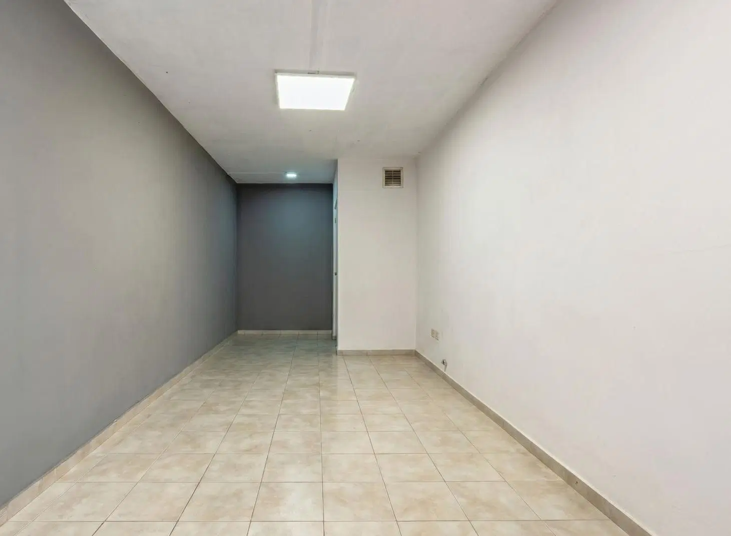 venta Oficina rosario barrio centro oportunidad frente luminoso bajas expensas cochera inversion 2