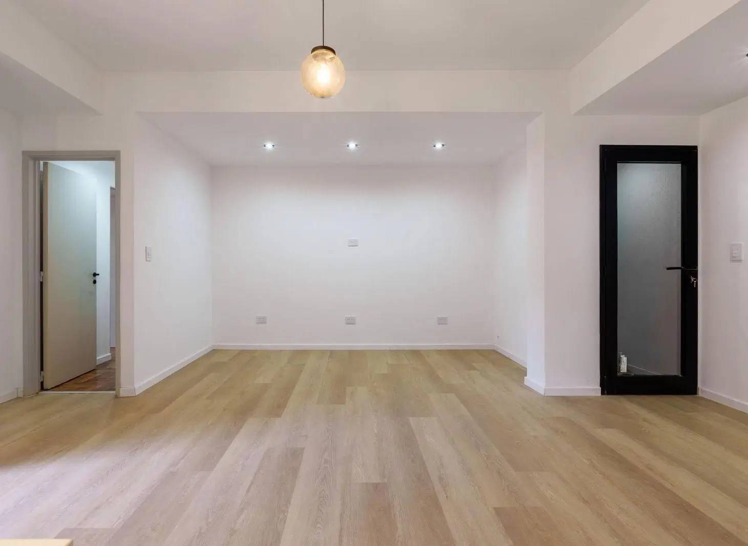 Departamento VENTA CENTRO ROSARIO 2 dormitorios planta baja patio luminoso oportunidad patio interno 4