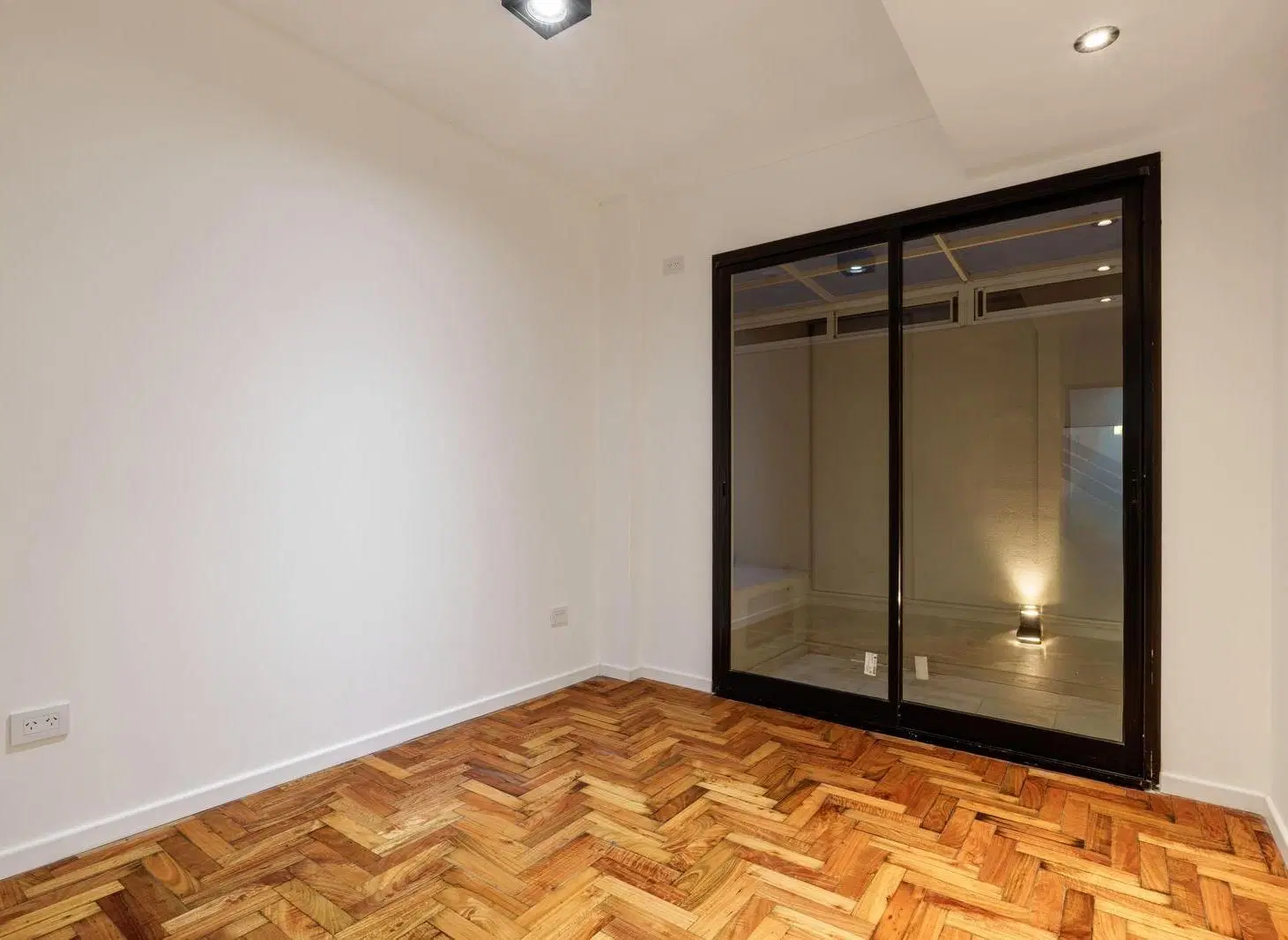 Departamento VENTA CENTRO ROSARIO 2 dormitorios planta baja patio luminoso oportunidad patio interno 8
