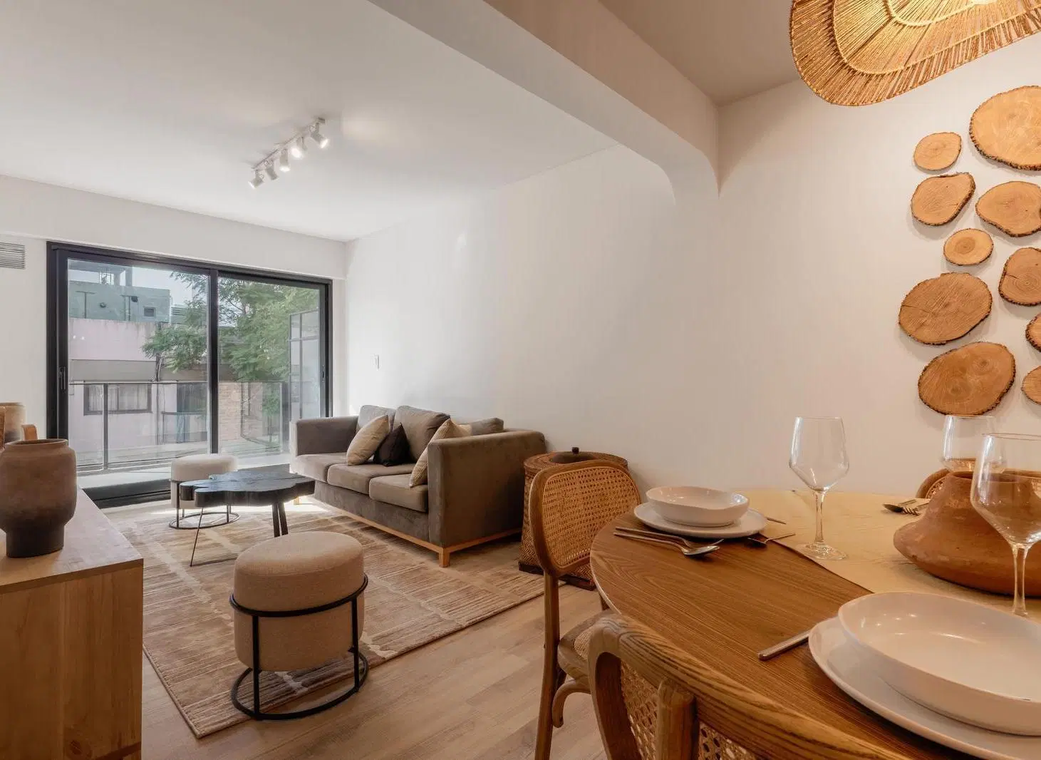 Departamento venta Macrocentro 2 dormitorios con balcón amenities pileta quincho amplio luminoso 5