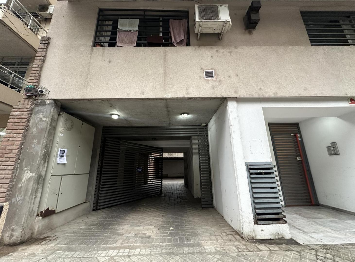 Foto de Cochera en alquiler barrio La Sexta, imagen 1