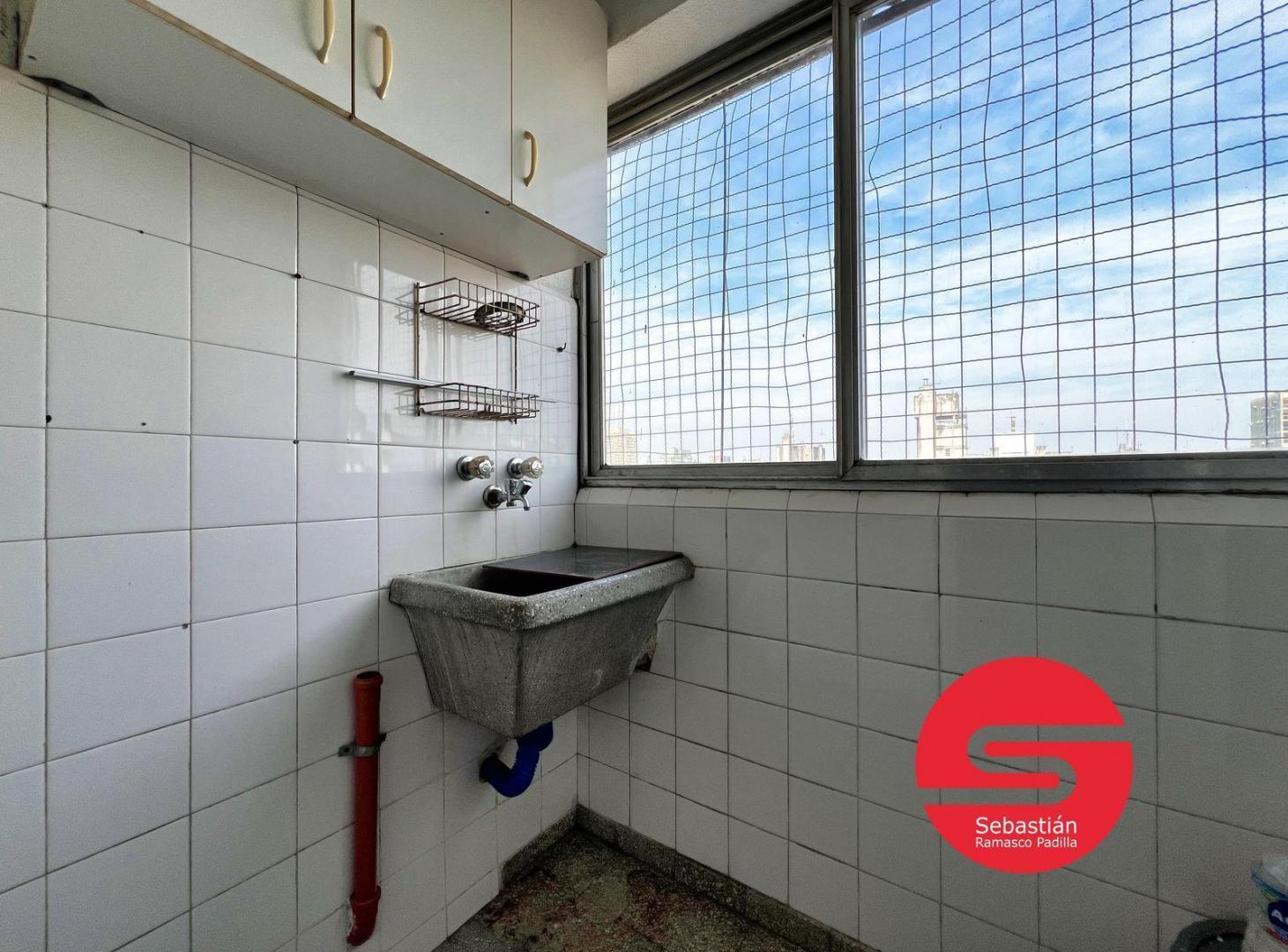 Foto de Departamento en alquiler, dos dormitorios más comodín, cochera, centro, imagen 3