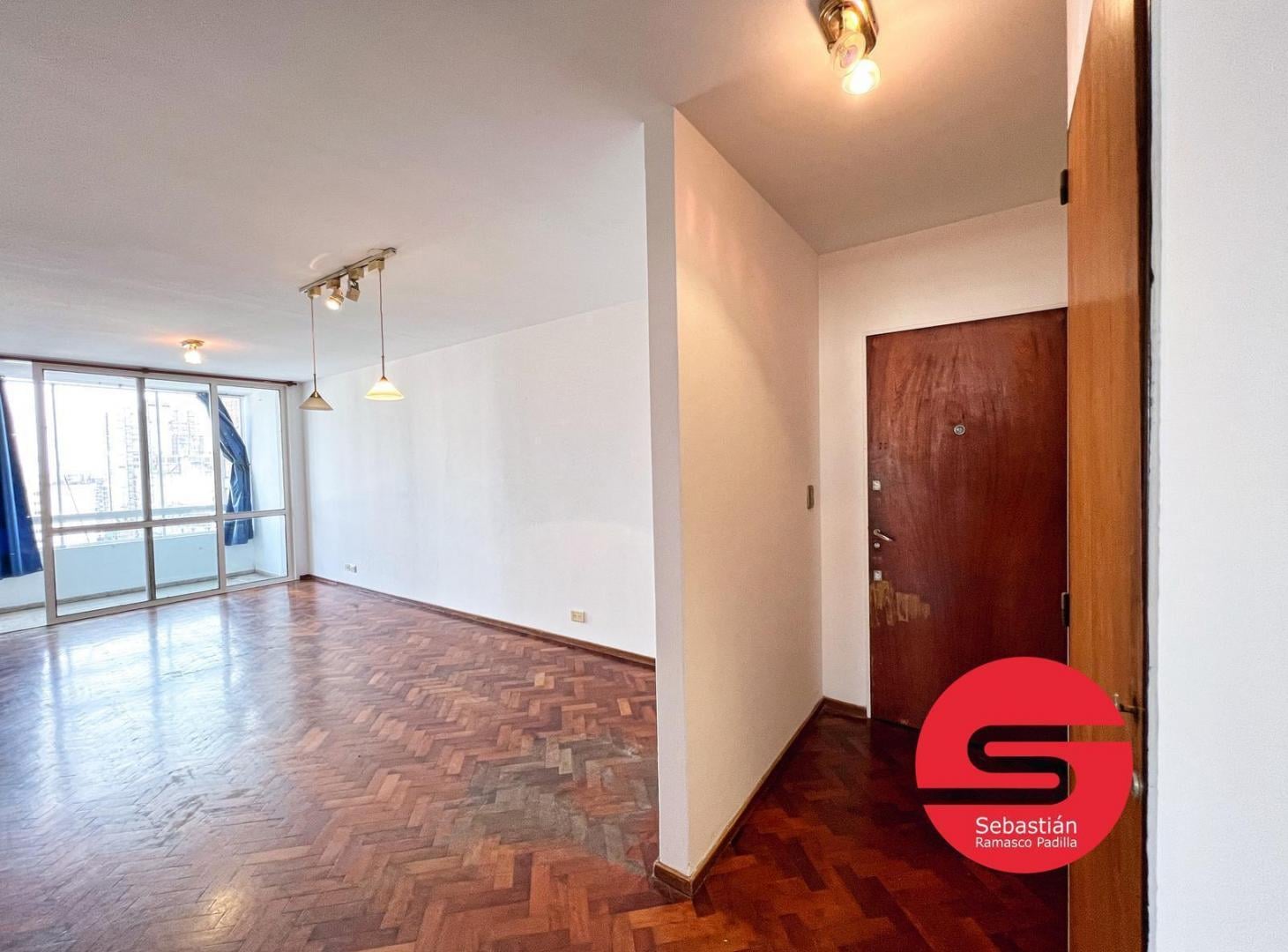 Foto de Departamento en alquiler, dos dormitorios más comodín, cochera, centro, imagen 1