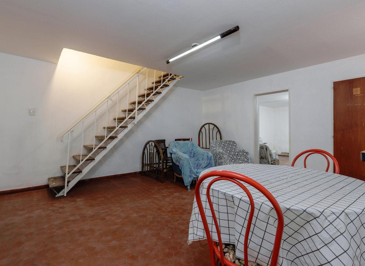 Foto de Casa venta centro Rosario de 2 plantas con doble ingreso, patio y, imagen 1