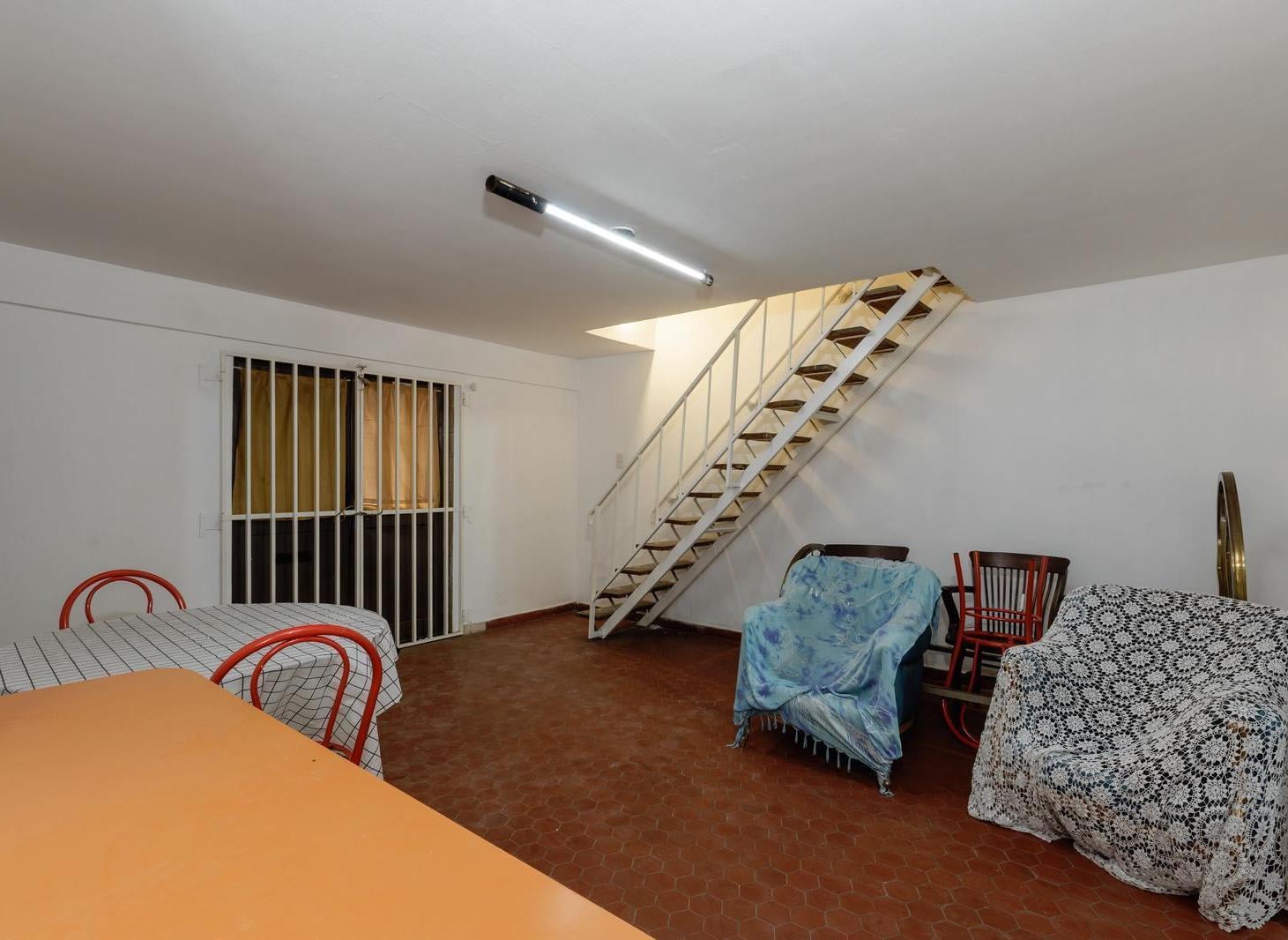 Foto de Casa venta centro Rosario de 2 plantas con doble ingreso, patio y, imagen 2